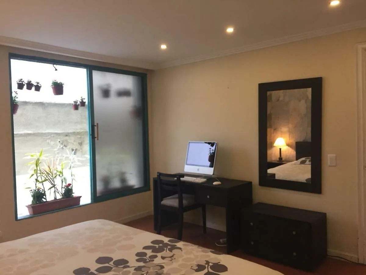 Fontana: Location + Pool Apartment Quito