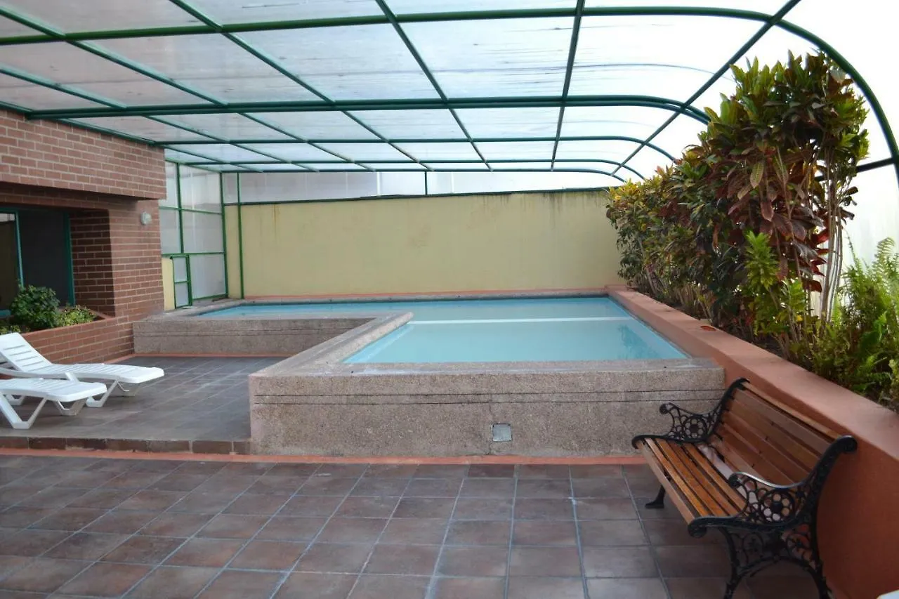 Fontana: Location + Pool Apartment Quito Ecuador